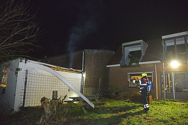 2021/6/20210109-21u18 GB 007 Brand woning Nieuwemeerdijk.jpg